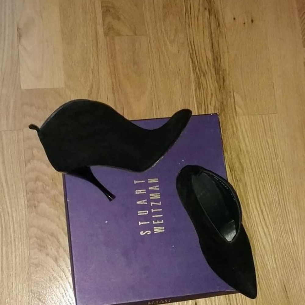 Stuart Weitzman Booties. Size 6. - image 1